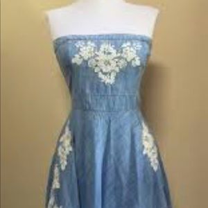 Abercrombie denim strapless embroider dress M